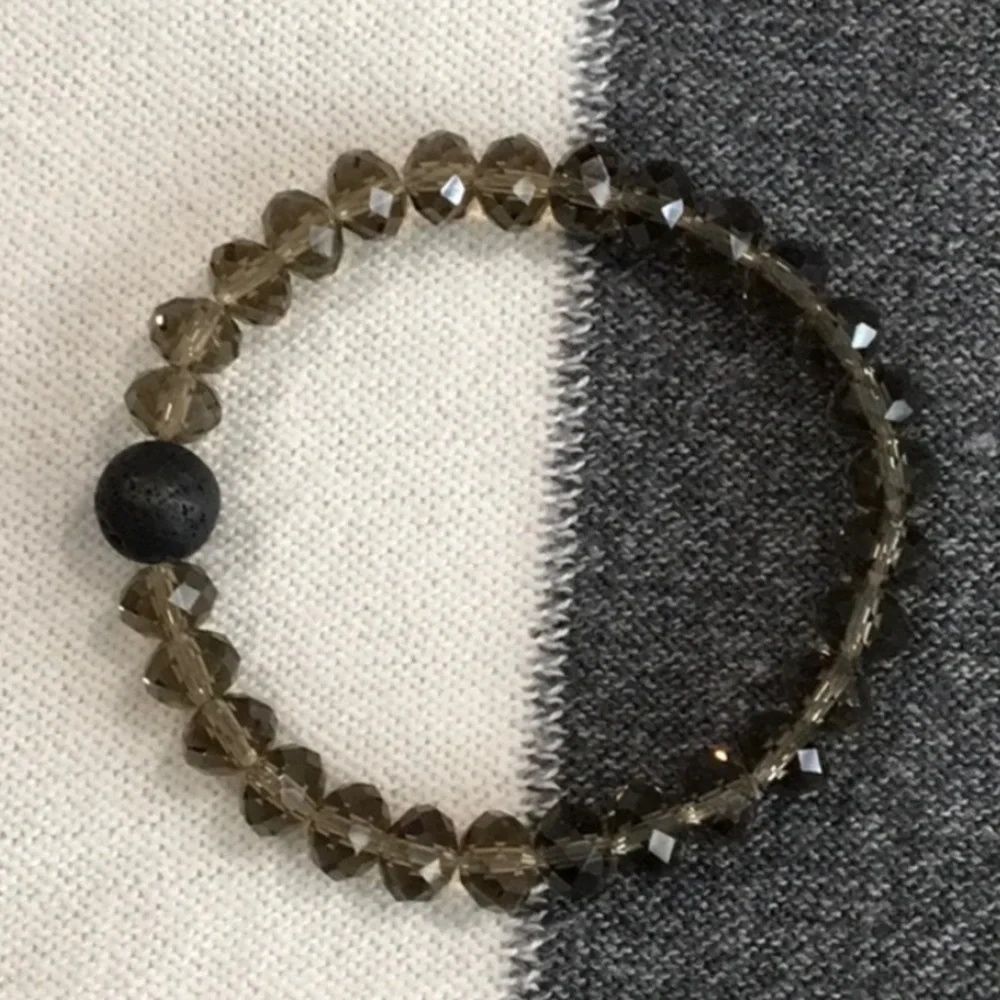 ⛱️Boutique - Gray Stretch Beaded Crystal Bracelet - OS